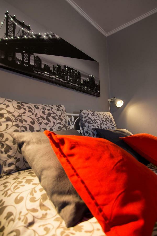 'Romeo & Juliet' Cozy Apartment With Breathtaking View Афины Экстерьер фото